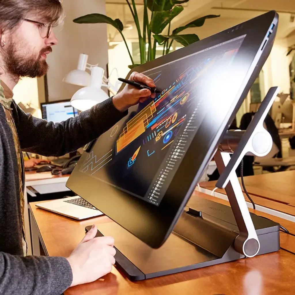 Wacom Pro 27 drawing tablet for designers in KSA